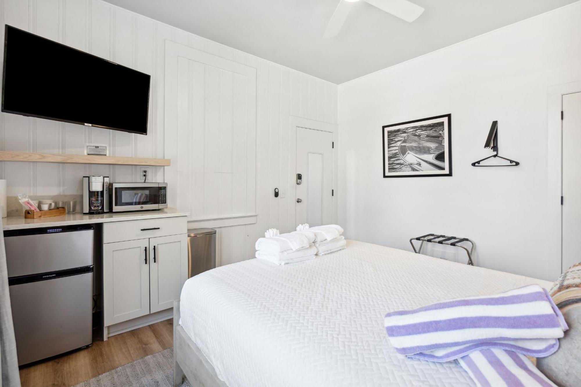 Folliday Inn - The Ariston - Room 34 Folly Beach Exterior foto